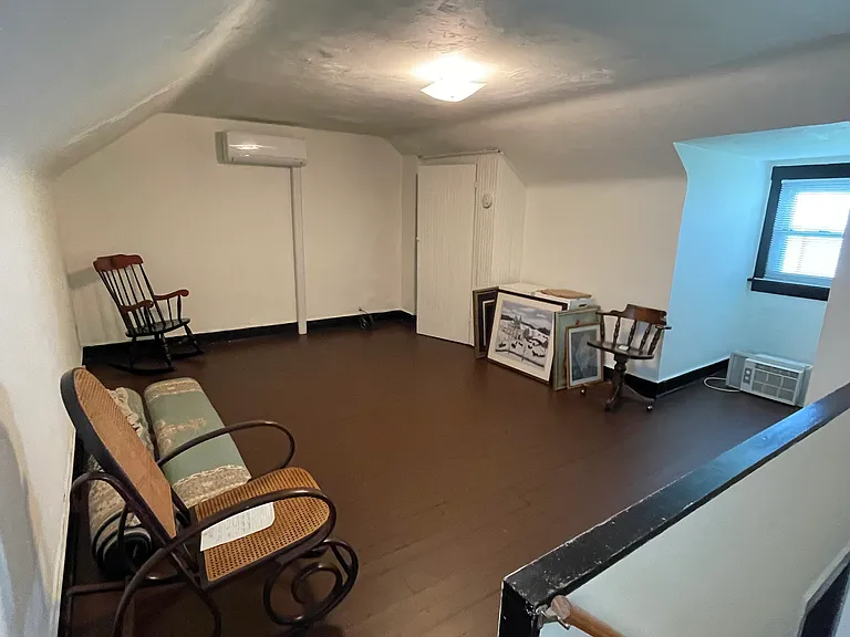 511 S Graham St — Photo 18