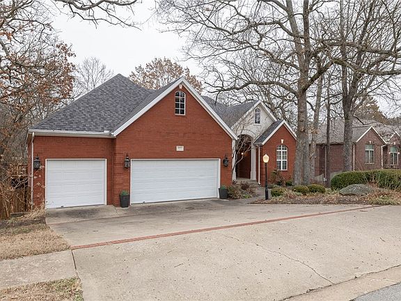 2nd image of 3172 E Idlewood Way