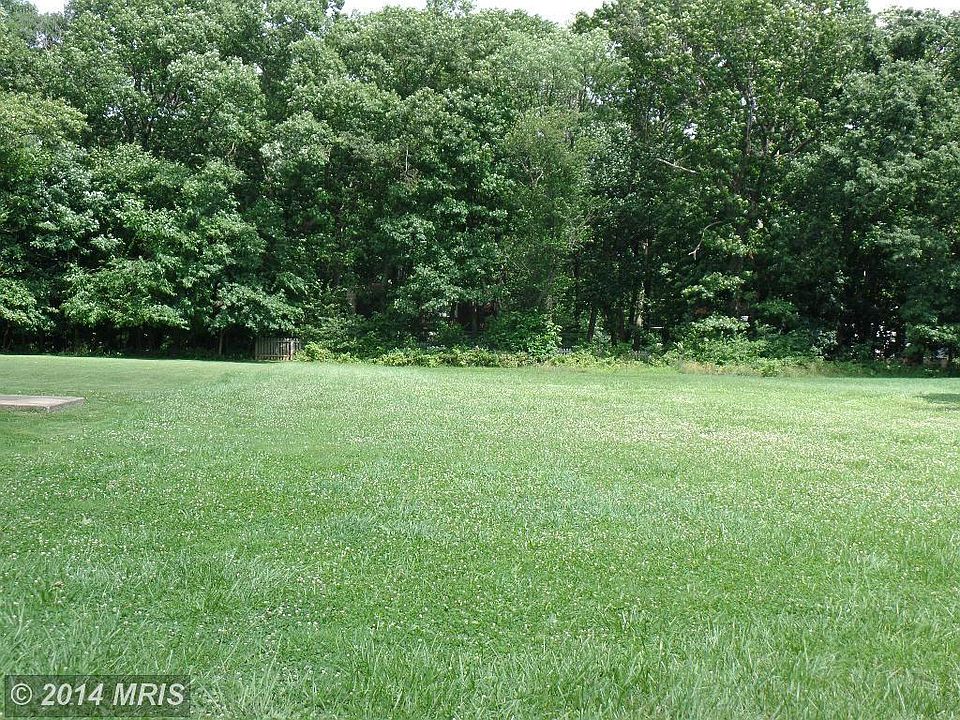 1st image of Rockcliff Dr