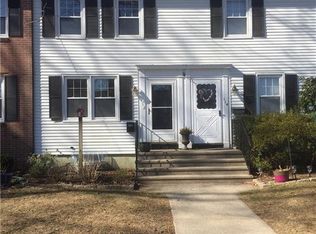 112 Sylvan Knoll Rd, Stamford, CT 06902