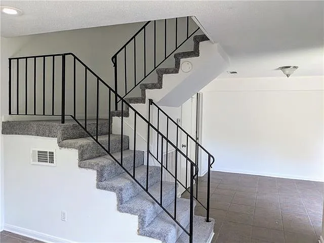 850 Asheville Dr #0 — Photo 10