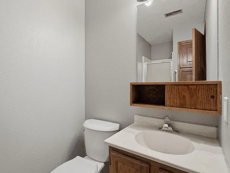 2612 J St #3 — Photo 7