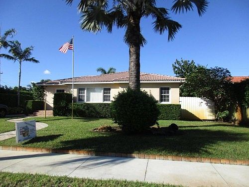 5th image of 369 Palmetto St