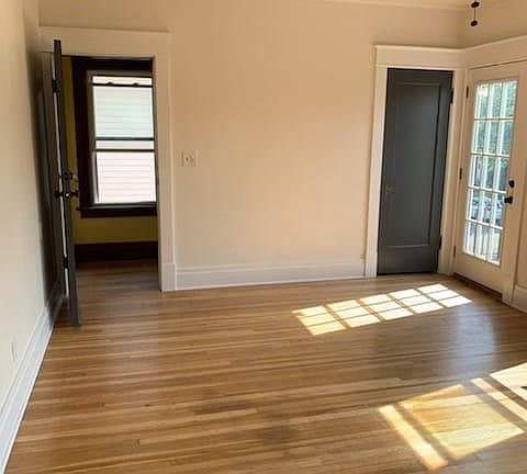 4th image of 287 Sterling Ave