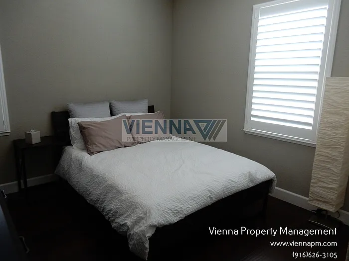 5635 Saratoga Cir — Photo 21