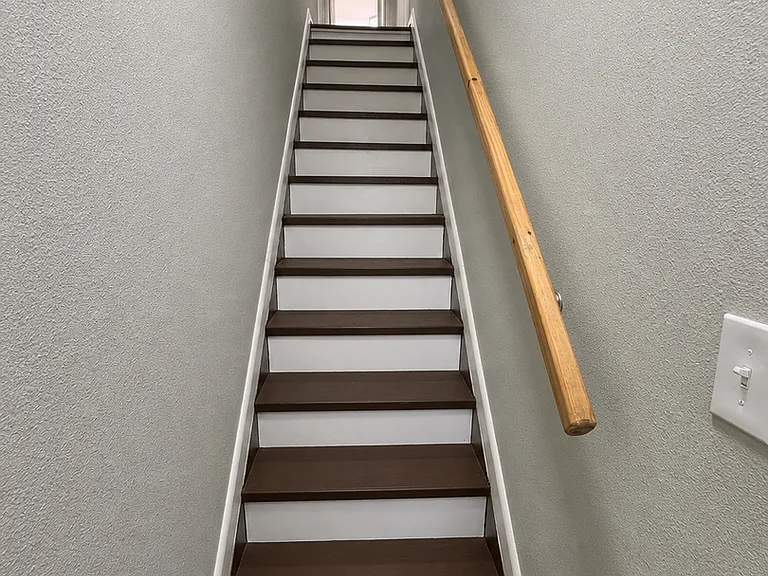 837 Lafayette Ln — Photo 10