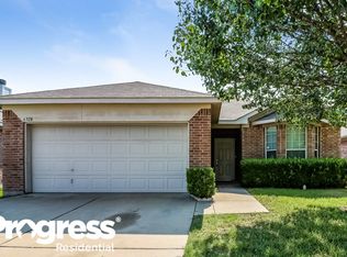 6328 Bay Lake Dr, Fort Worth, TX 76179