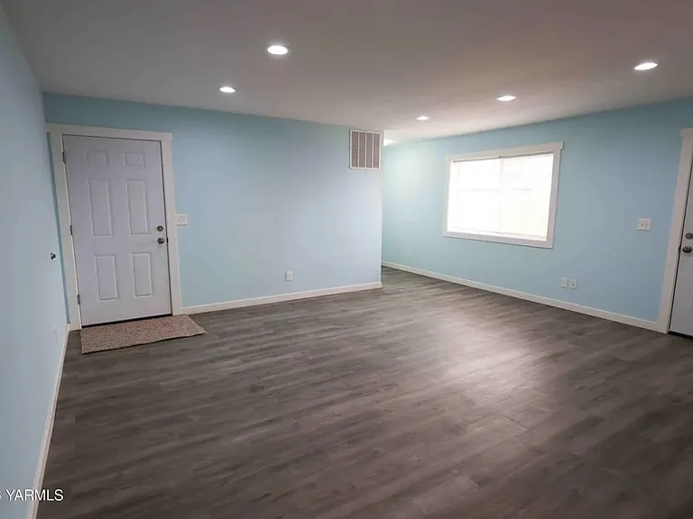 1900 W Mead Ave #2 — Photo 18