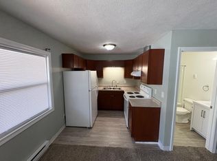 418 W Webster St UNIT 10, Benton, IL 62812