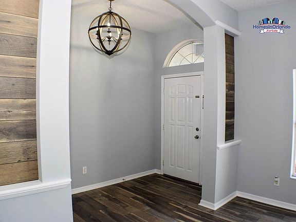 4th image of 708 Black Maple Dr