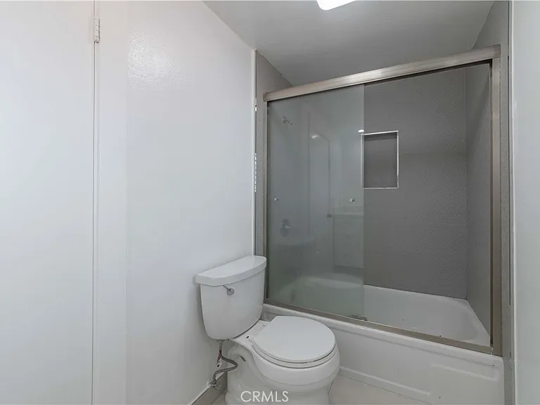 14 Peartree Ln — Photo 27