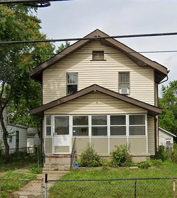 1471 Jefferson Ave photo 1