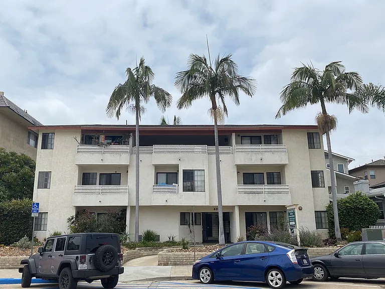 Hillcrest Palms Apartments — Photo 6