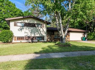 3025 Leon Ave, Lansing, MI 48906