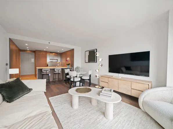 111 West 56th Street image 6 of 17