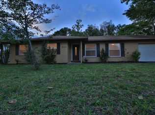 6137 Raintree Rd, Jacksonville, FL 32277