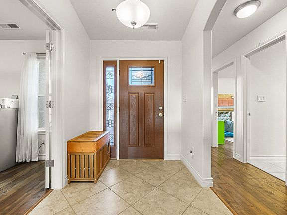 5th image of 1061 Wingate Dr