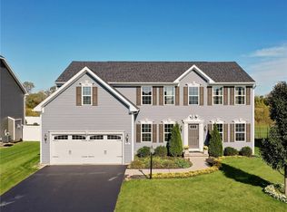 204 Elmcrest Rise, West Henrietta, NY 14586