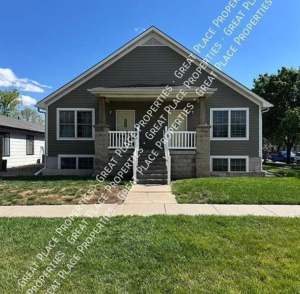 1201 Three Pines Ct #B — Photo 6