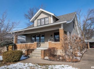 35 E Jackson St, Morton, IL 61550