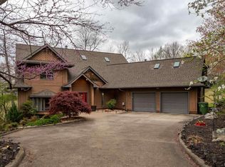 168 Lake Indian Hills Cir, Carbondale, IL 62902