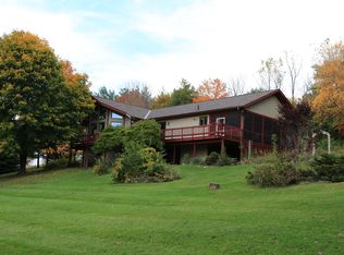 200 North  Snipe Hollow Rd, Elizabeth, IL 61028