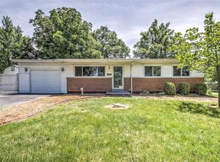 1560 Aspen Dr, Florissant, MO 63031