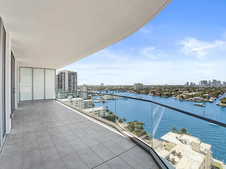 153 N Seabreeze Blvd #1204 — Photo 3