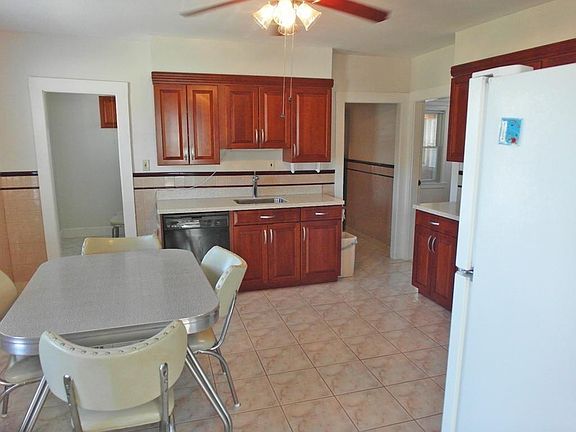 5th image of 60 Heaton Ave