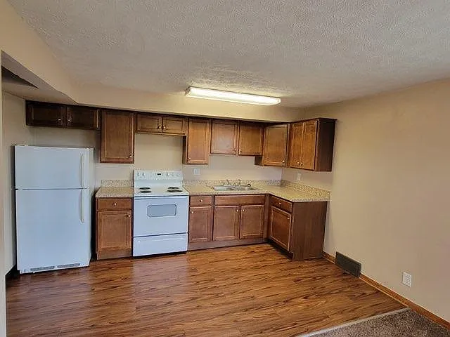 1 bed, 750 sqft, $750 — Photo 2