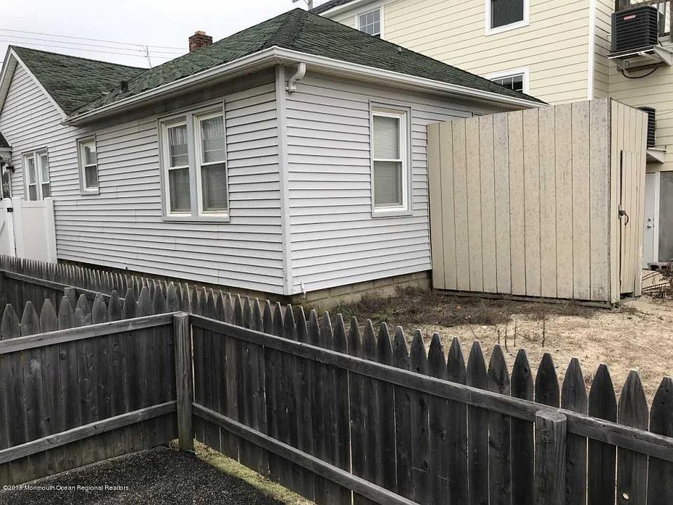 2nd image of 128 Ocean Ave #6