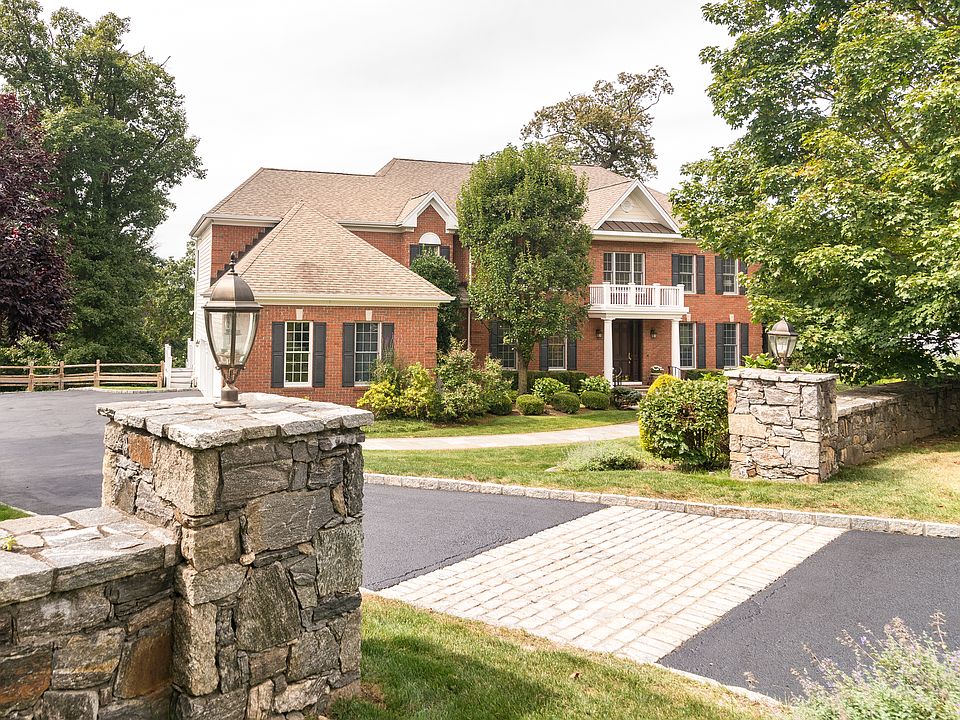 3 Westview Circle