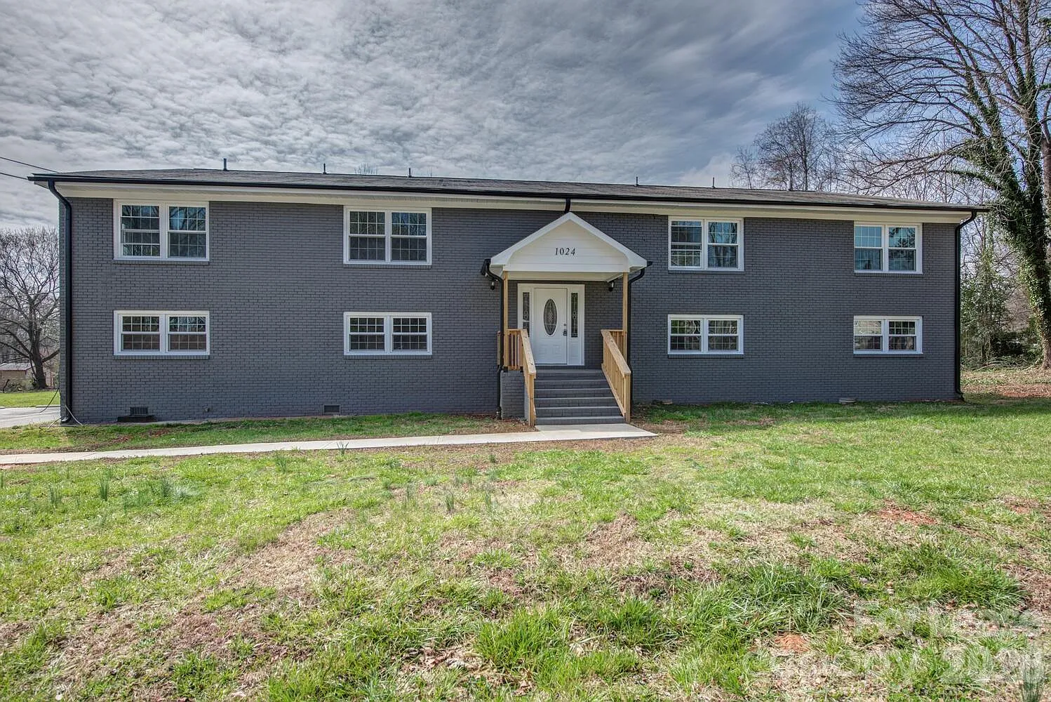 1 bed, 1.0 bath, $1,095 — Photo 1