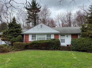 289 Blauvelt Rd, Pearl River, NY 10965