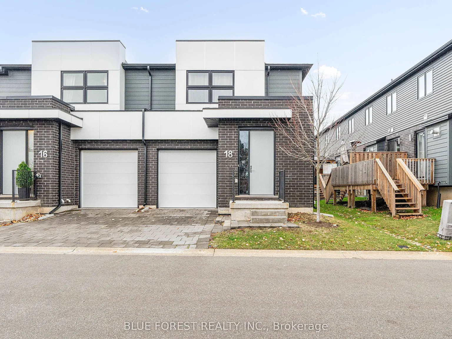 3 bed, $2,700 — Photo 2