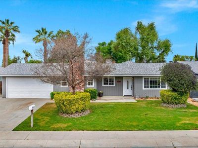 1032 W Laura Ave, Visalia, CA, 93277