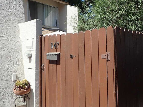 4th image of 1147 Badger Cir