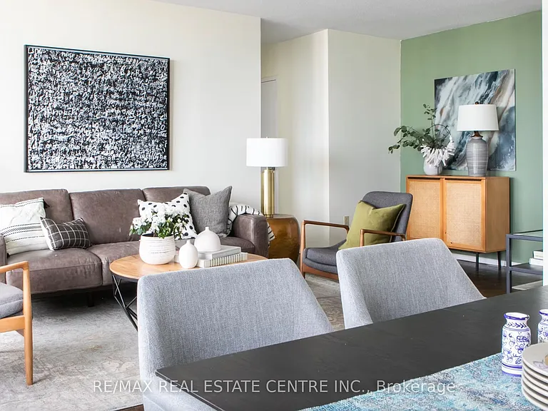 50 Graydon Hall Dr #2114 — Photo 6