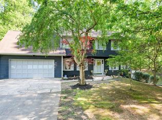 8450 Sundridge Dr, Fairburn, GA 30213