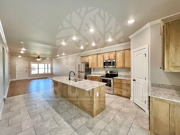 3rd image of 527 Bradford Dr #A