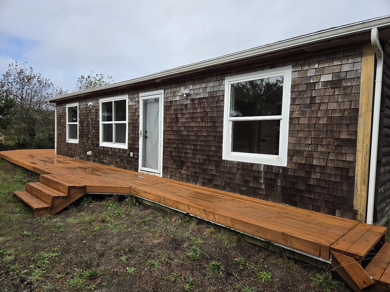 3 bed, 1.5 bath, 900 sqft, $1,600 — Photo 1