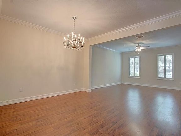 5th image of 4307 Corrine Dr