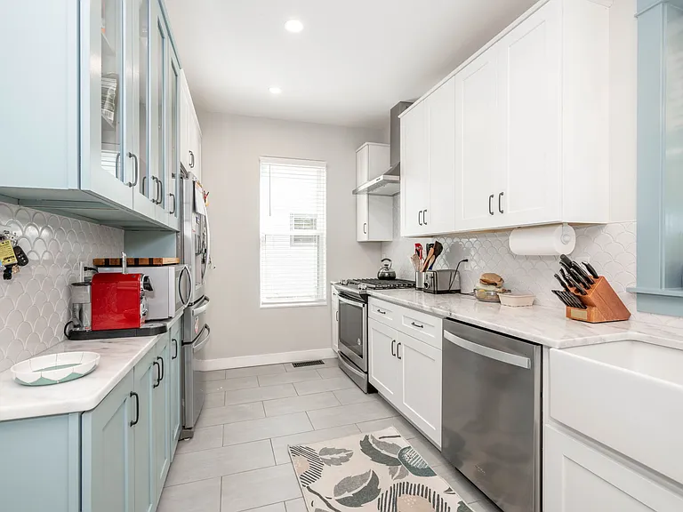 3105 Gloss Ave — Photo 22