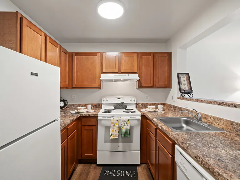 Woodside Village 55+ Apartments — Photo 20