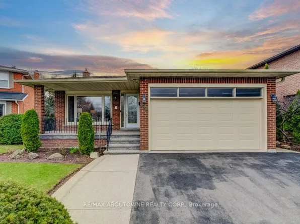 440 Parkridge Cres, Oakville, ON L6M 1B2