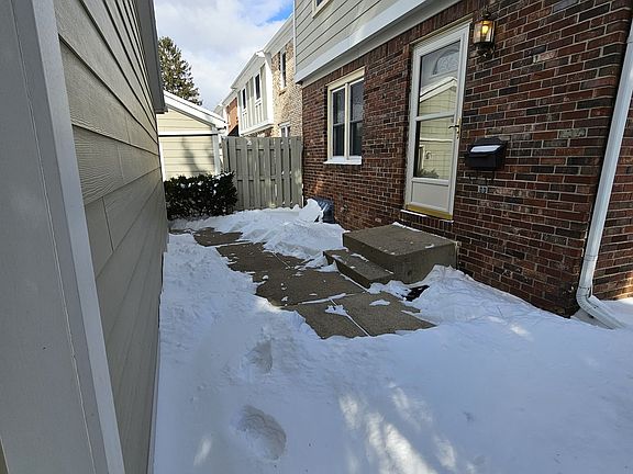 5th image of 367 Carmelaire Ct