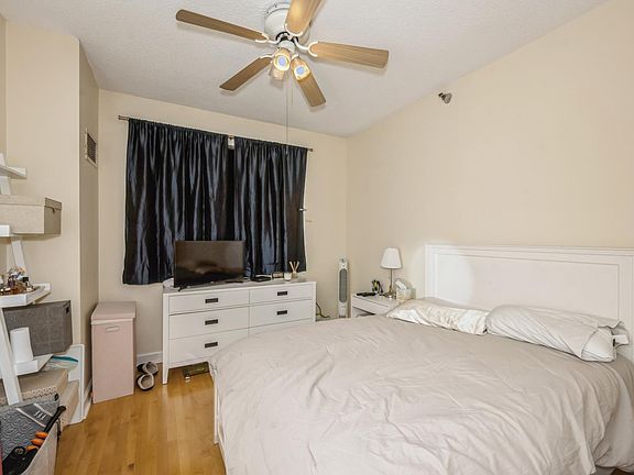 4th image of 1528 S State St #8C