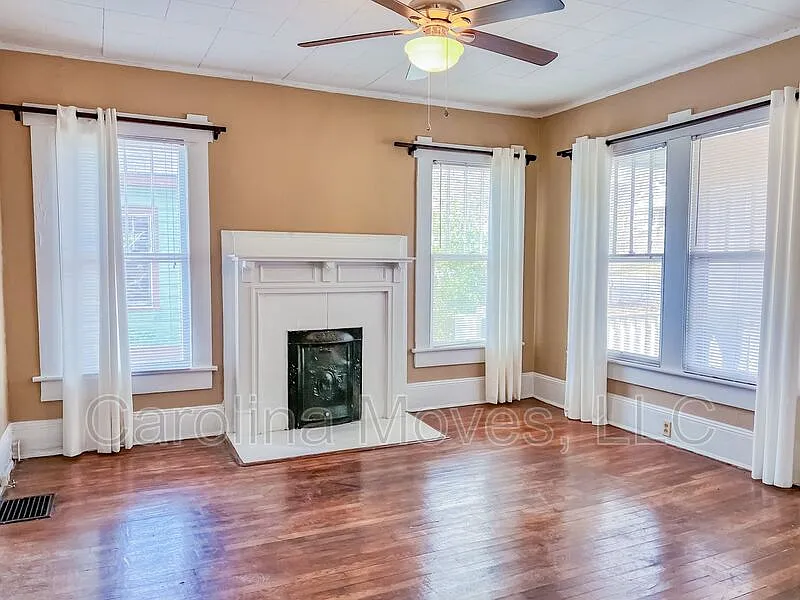 3 bed, 1.5 bath, 1176 sqft, $1,499 — Photo 4