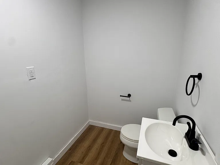 1530 W Euclid Ave #A — Photo 10