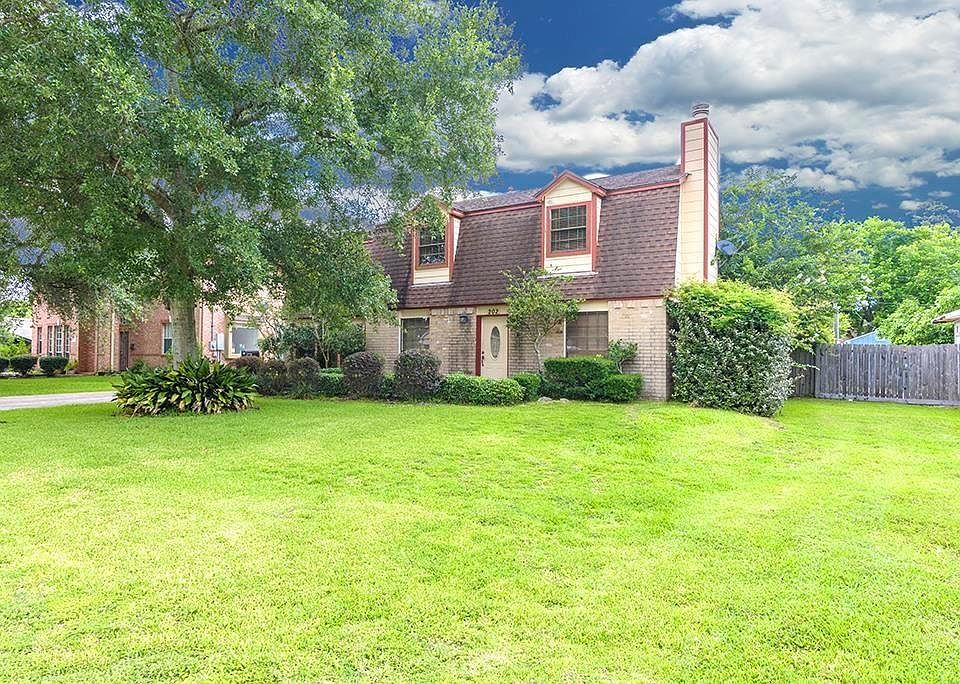 1st image of 202 Shirleen Dr